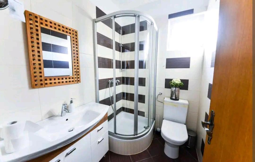 Apartment With Sea View Stari Grad Kültér fotó